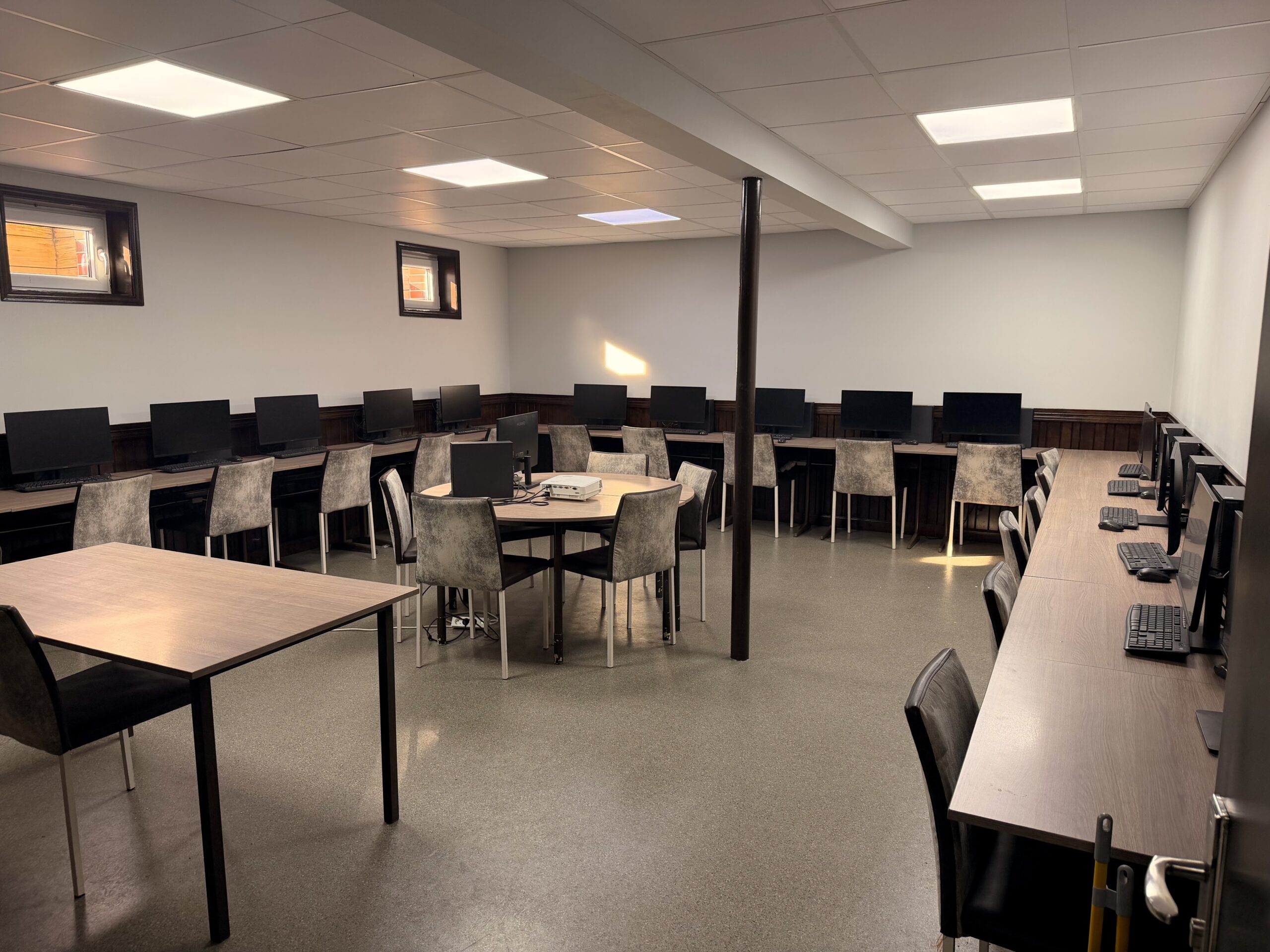 Cabinet de informatică